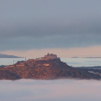 Virgen de la Cabeza dans une mer de nuages - Espagne